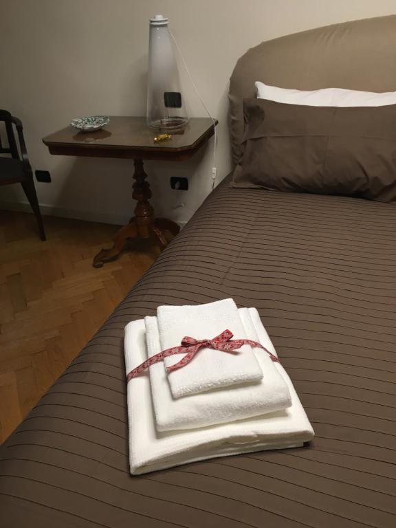 Alagona House room 1