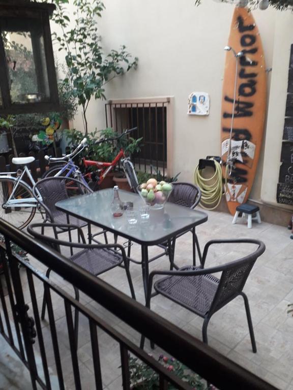 Alikes Apartments close to international airport and Rafina port room 4