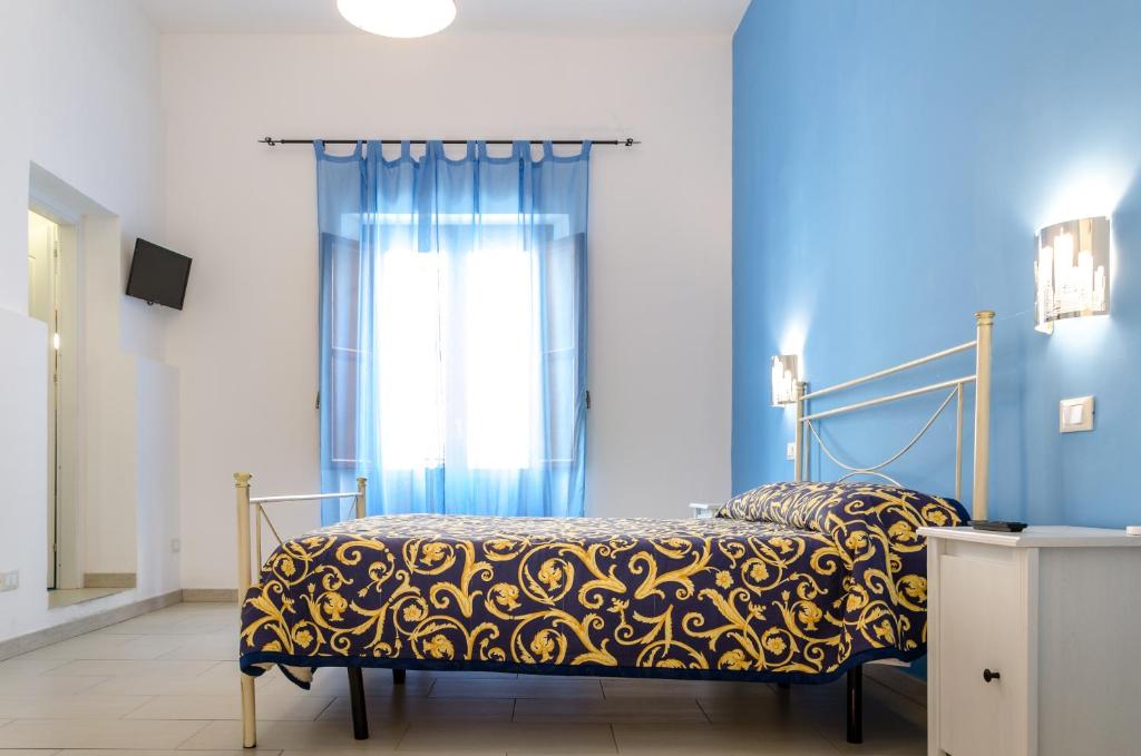 CASA Annmarie room 2