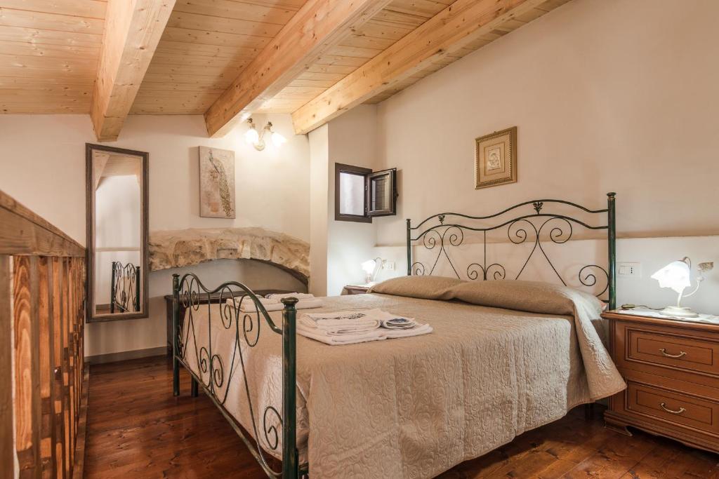 L' Anticu Dammusu 2 room 1