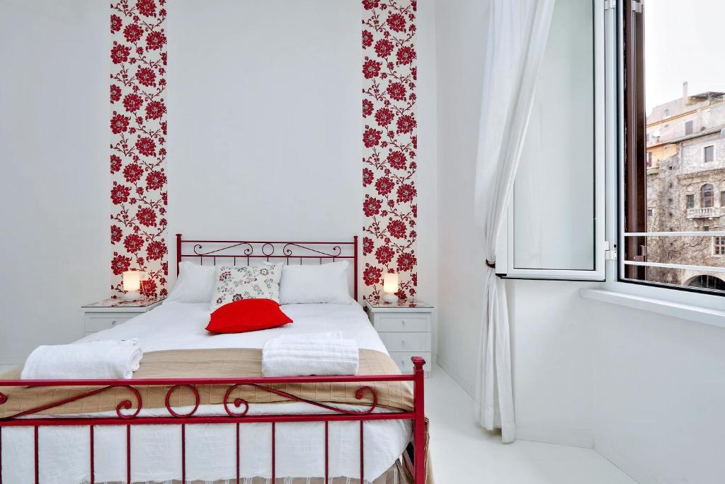 Apartment Antonia certified sanitization every check room 3