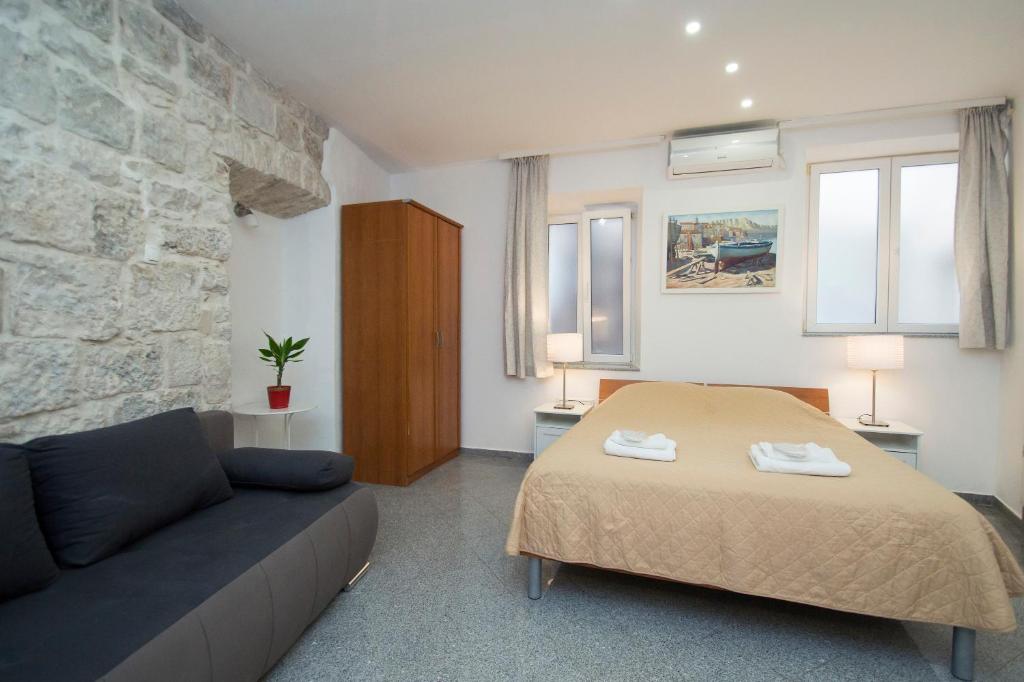 Apartments Galerija room 6