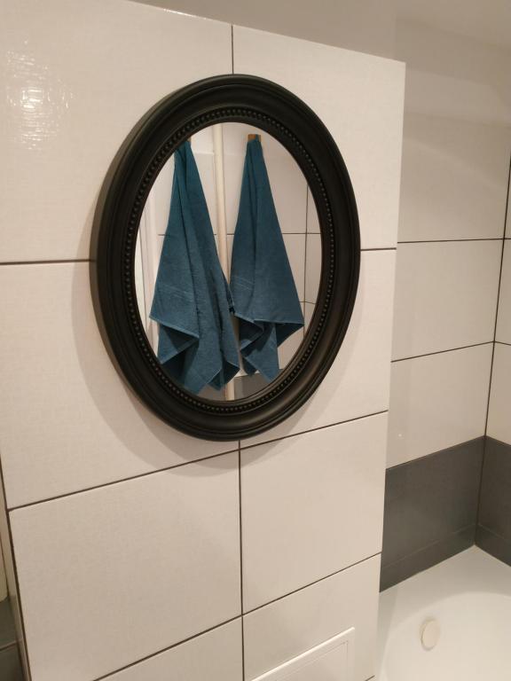 Apartament No 23 room 6