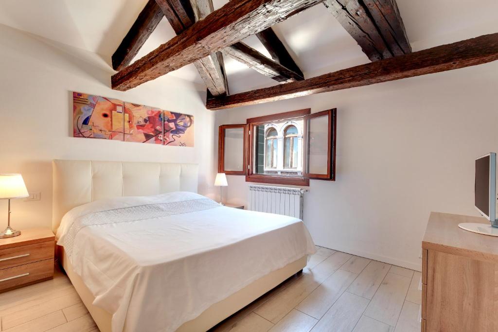CA'MODERNA room 1