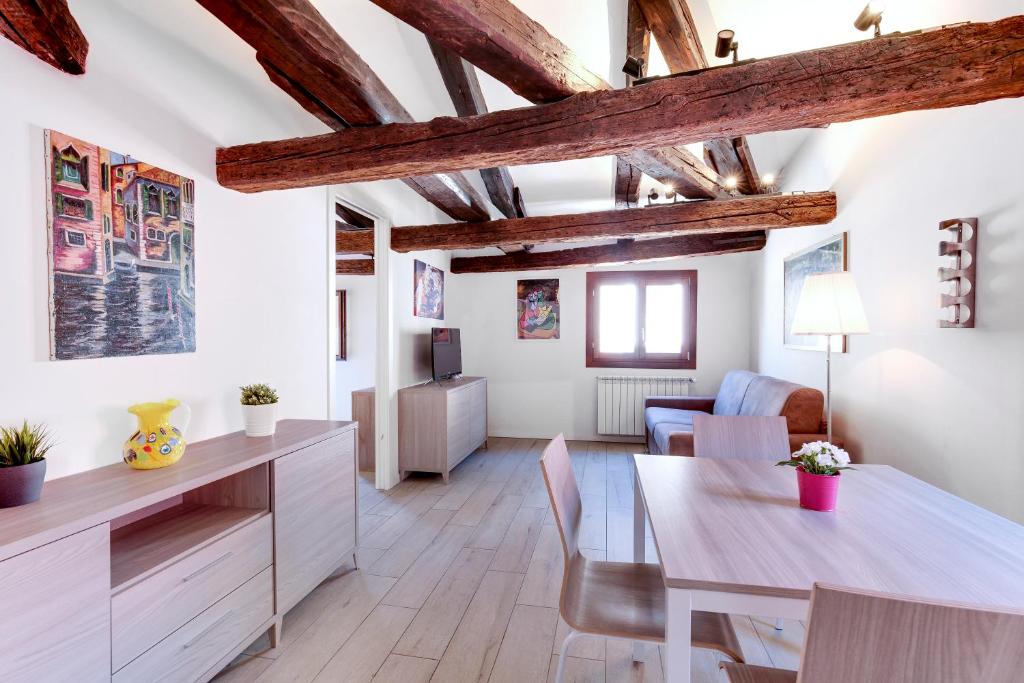 CA'MODERNA room 6