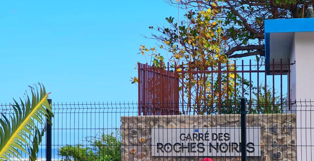 Appartement AU BORD DE L EAU à Saint-Gilles-les-Bains pour 4 personnes room 3