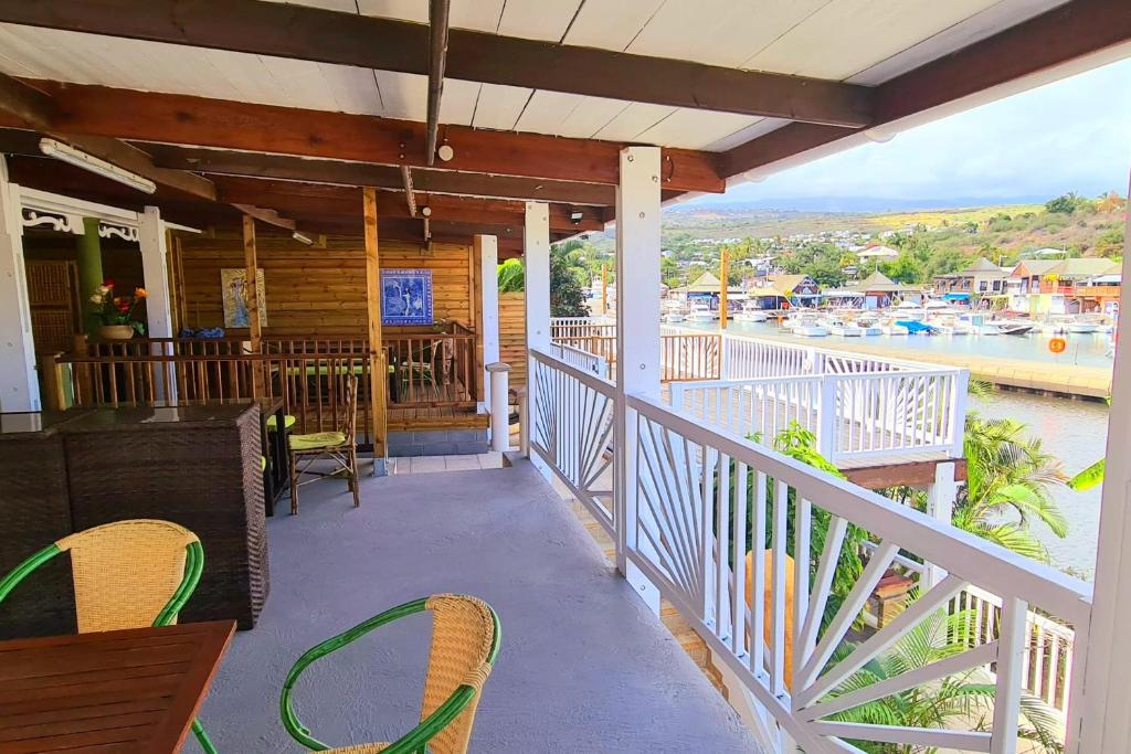 Appartement AU BORD DE L EAU à Saint-Gilles-les-Bains pour 4 personnes room 5