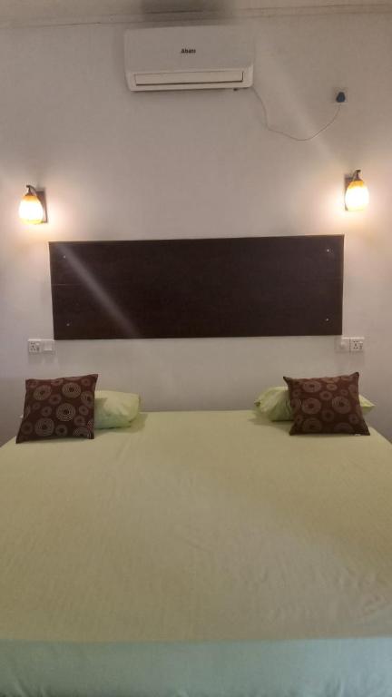 Monara Backpacker Inn Unawatuna room 2