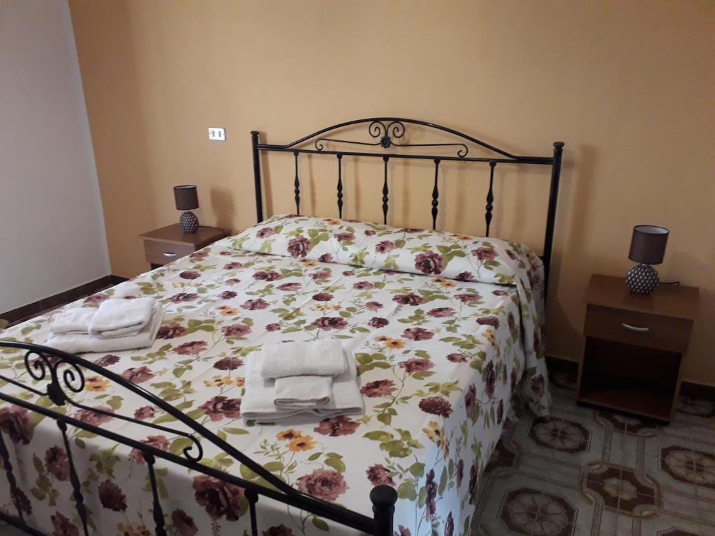 Baffos House room 6