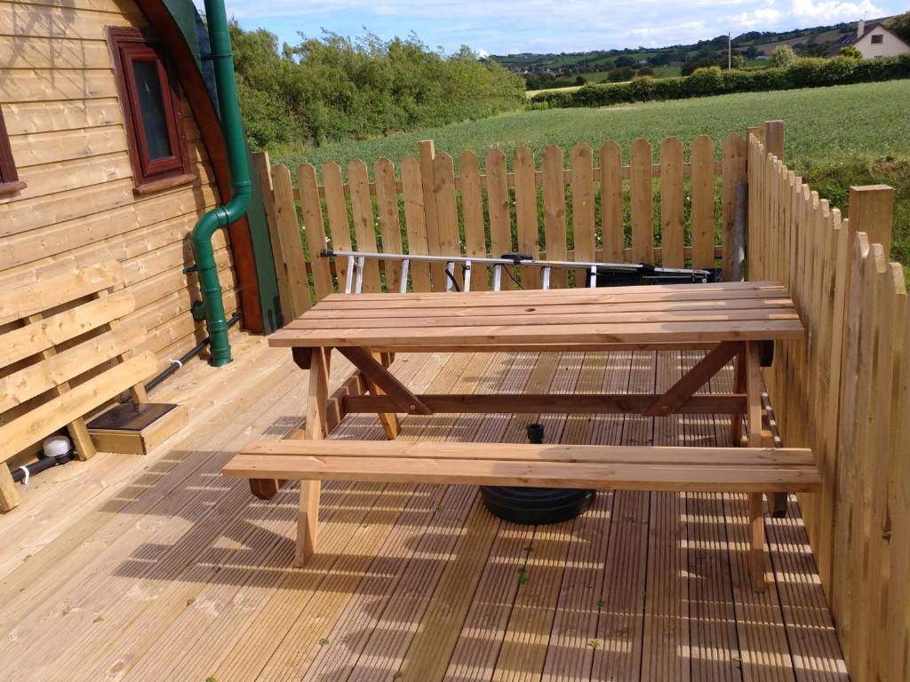 shanagarry / Ballycotton Glamping pod room 4