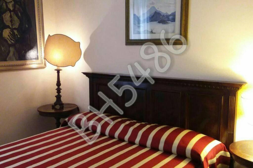 BARTHOUSE5486 room 3