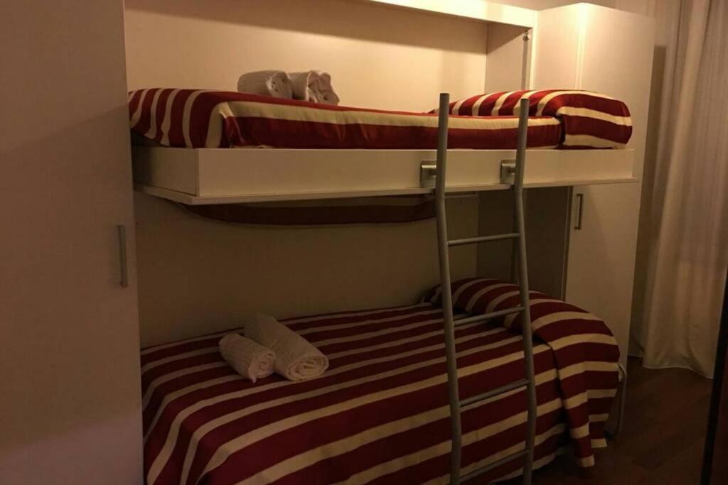 BARTHOUSE5486 room 5