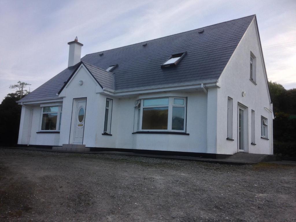 Beach View Heights Dugort Achill Eircode F28E8D9 room 1