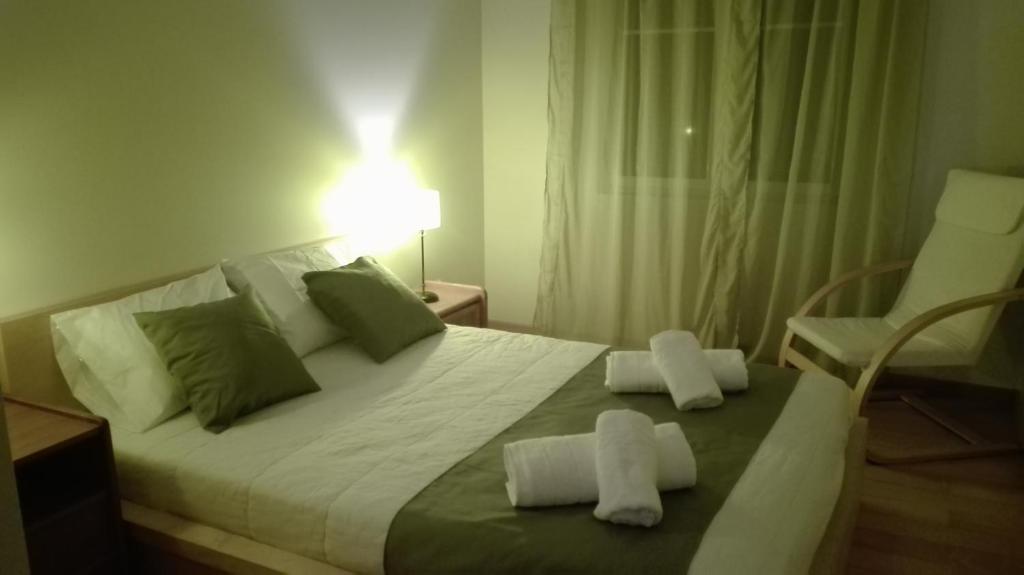 Town Beatrice Flat room 2