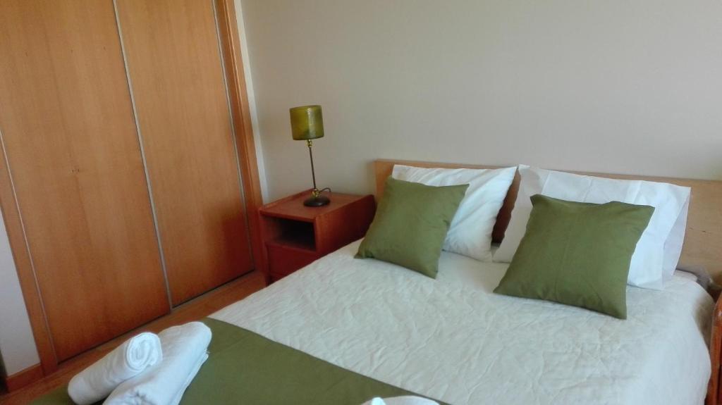 Town Beatrice Flat room 5