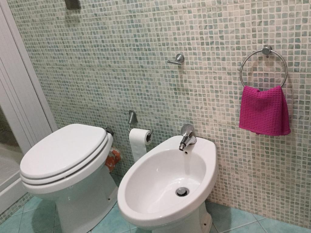 Bijou Apartment room 4