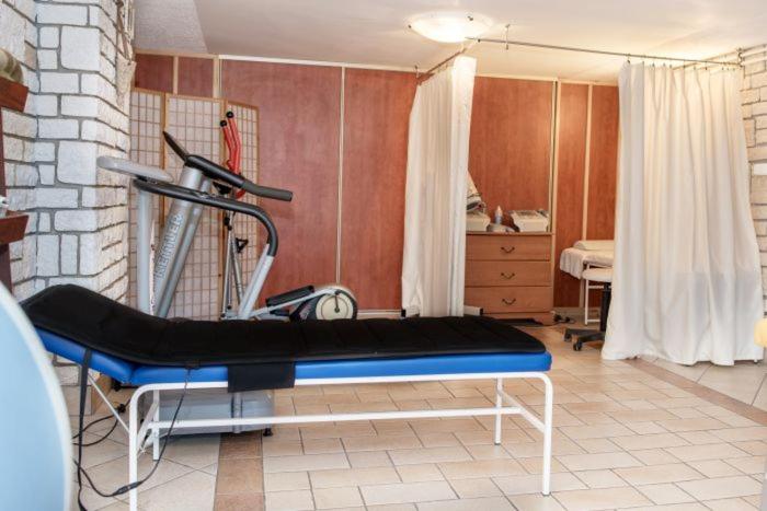 BLUE MARE Całoroczny Stylowy Dworek z Basenem przy Plaży Rewal room 3