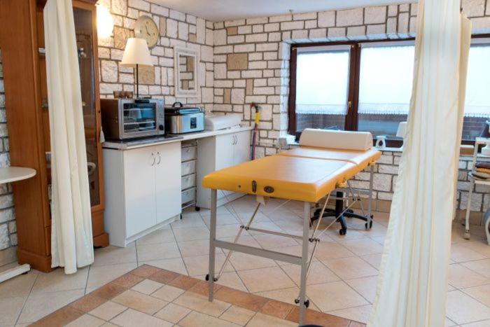 BLUE MARE Całoroczny Stylowy Dworek z Basenem przy Plaży Rewal room 4