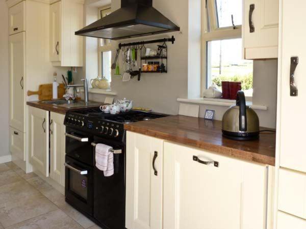 Bluebell Cottage room 2