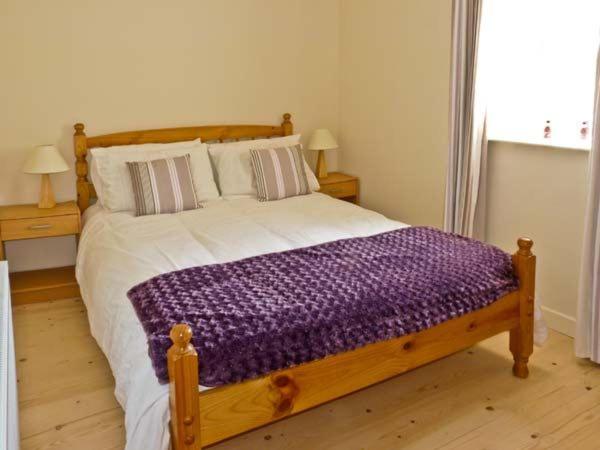 Bluebell Cottage room 6