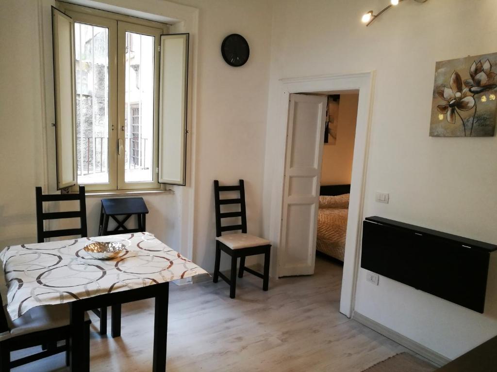 Casa del Carmine room 6