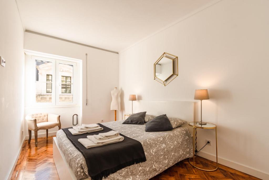 CARMO APARTMENTS room 2