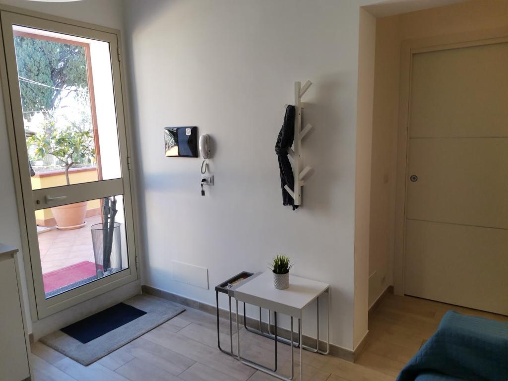 Cartolina Apartment room 2