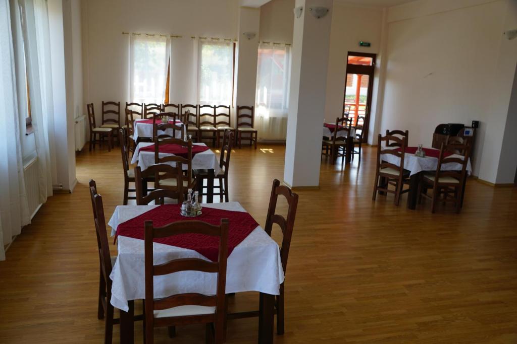 Pensiunea Casa Bunicului Mociu room 2