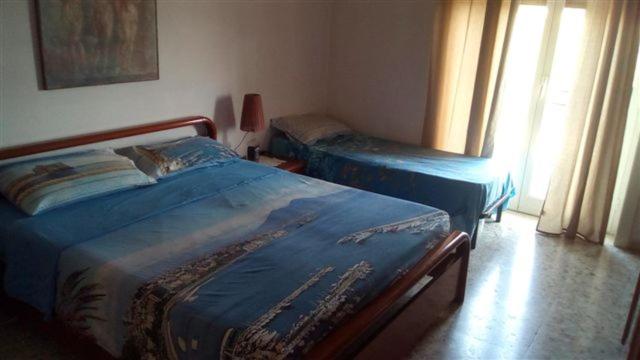 Casa Vivi' - Airport and City room 1