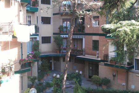 Casa Vivi' - Airport and City room 4