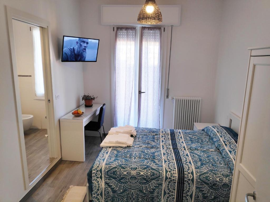 Casadei Guest House Stazione Bologna room 4