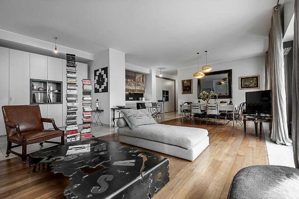 Milano Central Luxury room 1