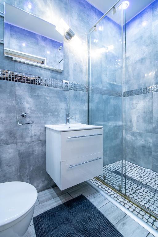 Chanel Chopina room 4