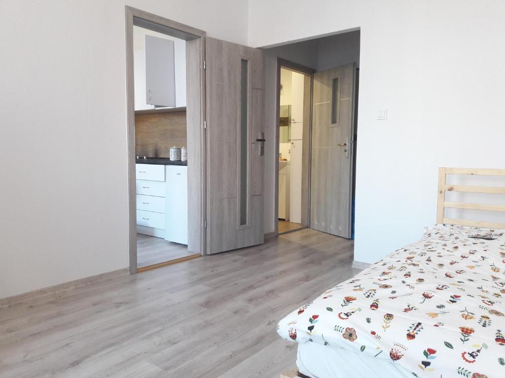 Apartament Check Inn room 3