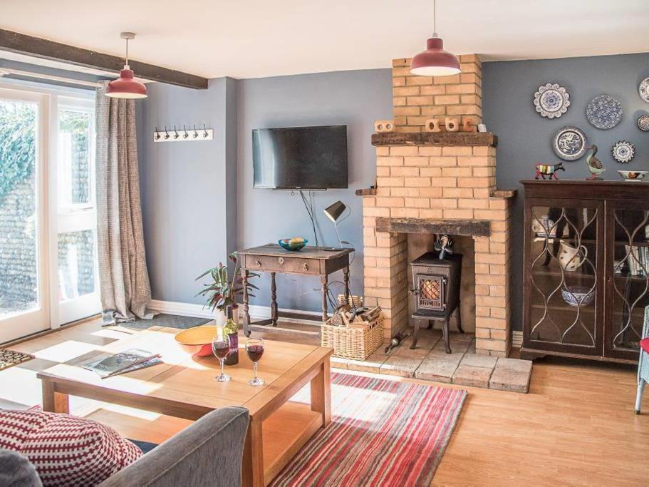 The Coach House room 1