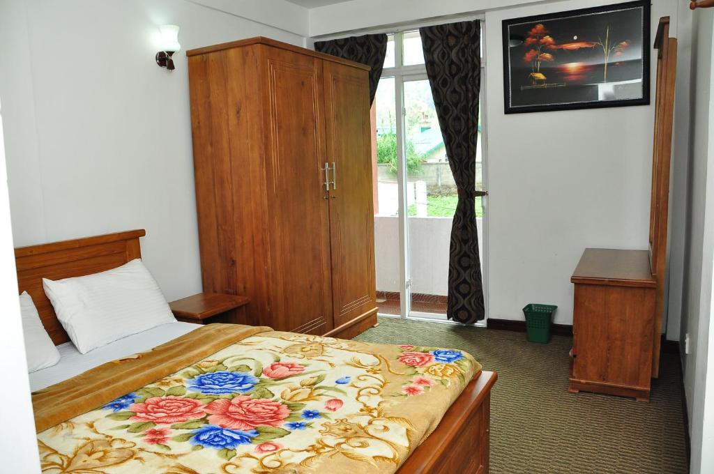 Coolborn Apartment room 4