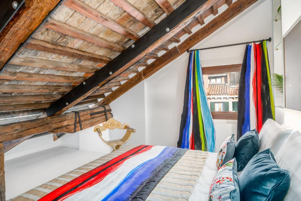 Coral Loft room 1