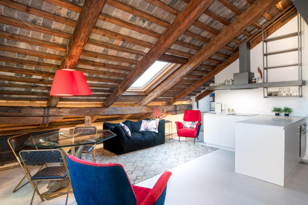 Coral Loft room 3