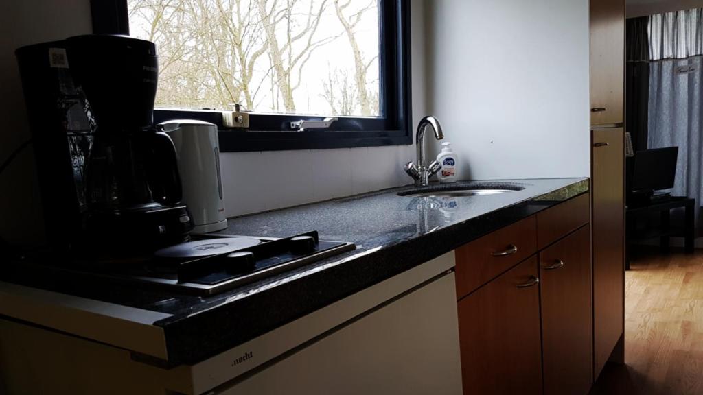 Corona Laboris room 5