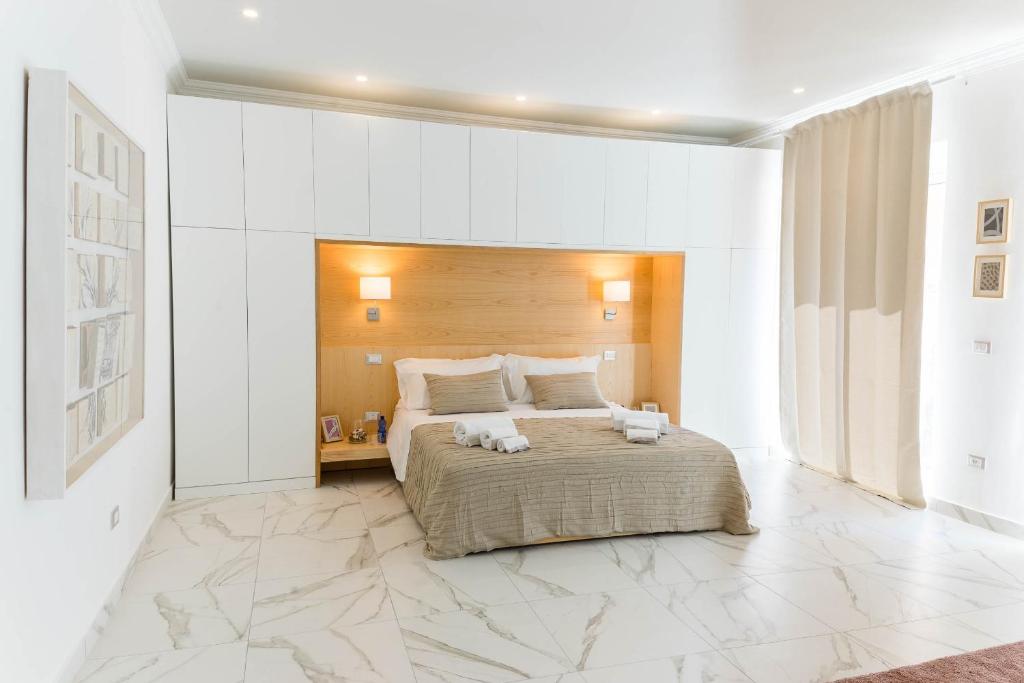 Luxury Suite Corso Umberto room 6
