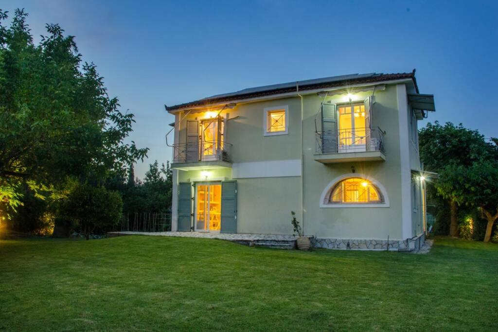 The Cottage House room 3