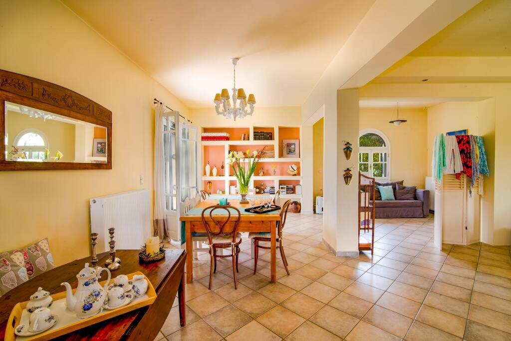 The Cottage House room 5