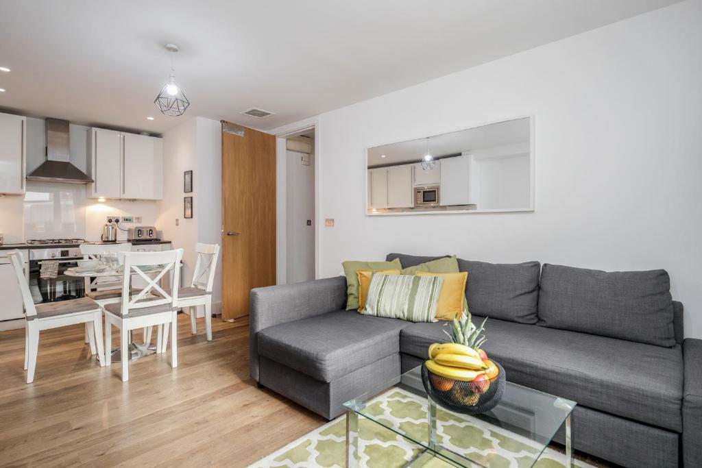 The Heart of Covent Garden, Sleeps 4 room 1