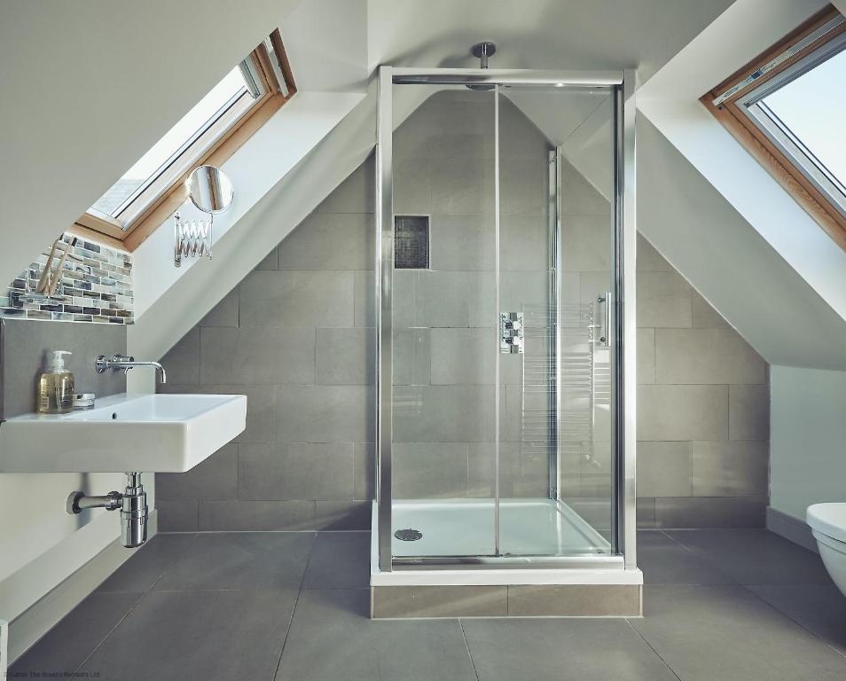 Craster Reach room 5