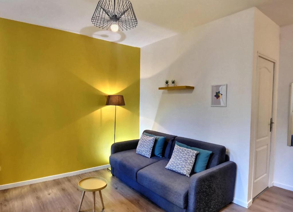 LES APPARTEMENTS D'EDMOND SYLVABELLE room 1