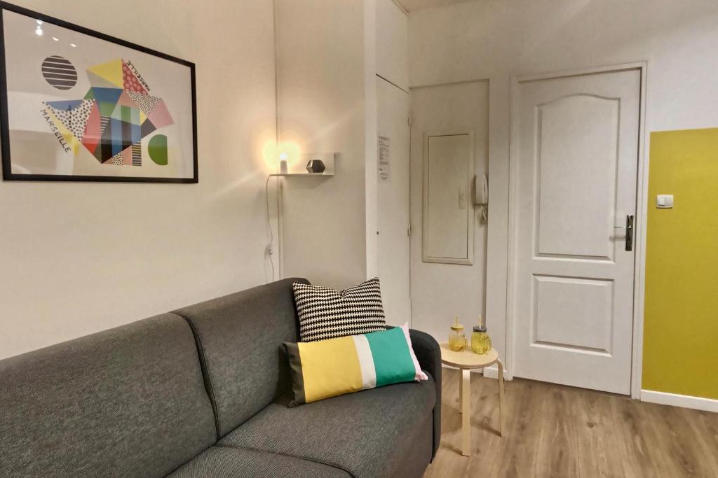 LES APPARTEMENTS D'EDMOND SYLVABELLE room 6