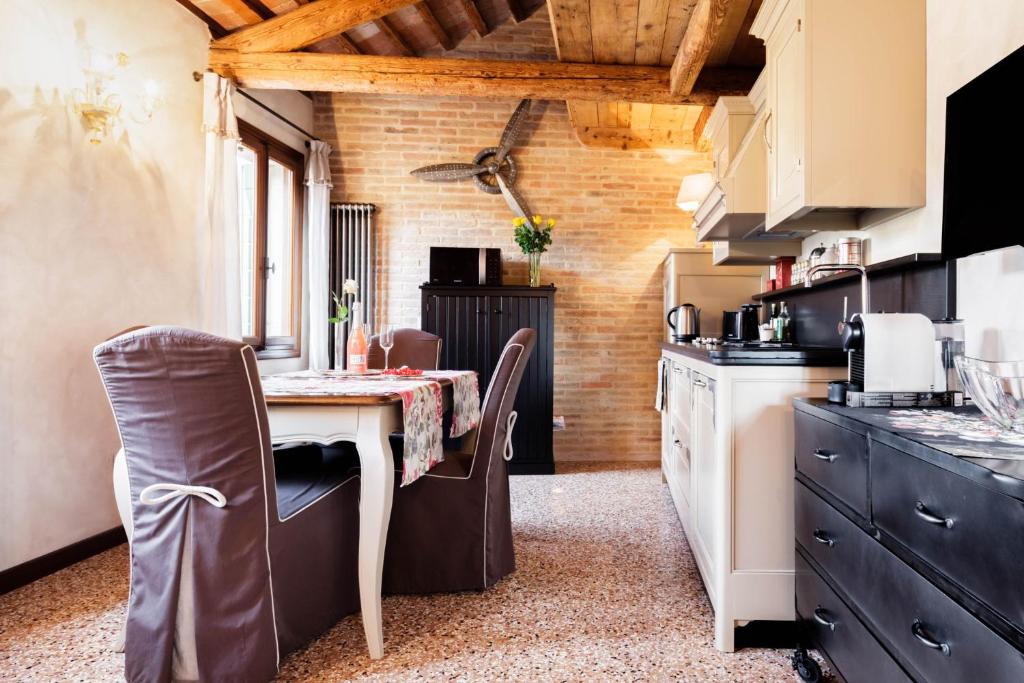 Ca' Del Mariner apartment with Terrace room 2