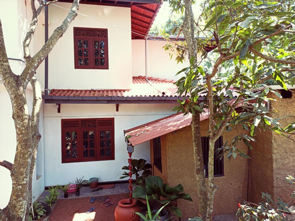 Eco Garden Hiriketiya room 4