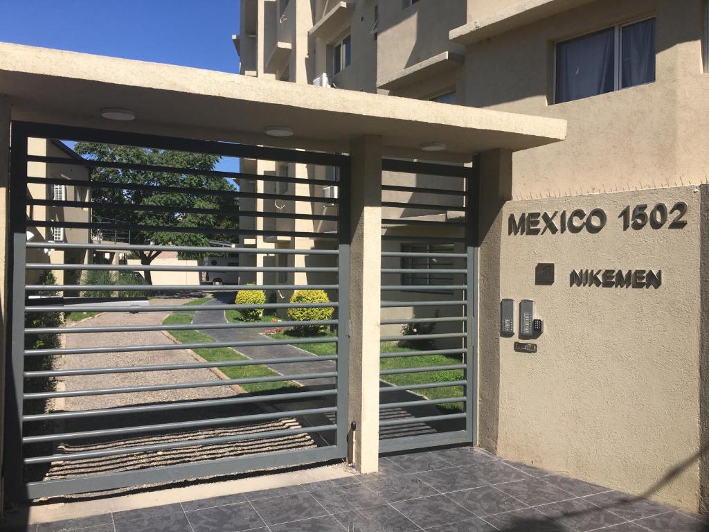 Edificio Nikemen, moderno dpto con patio y cochera cubierta – Fotos 2