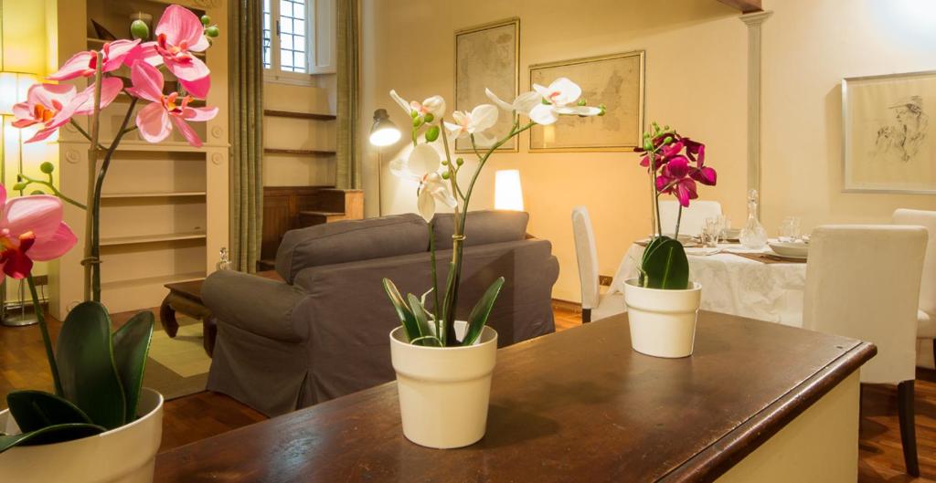 Ghibellina elegant Studio room 1